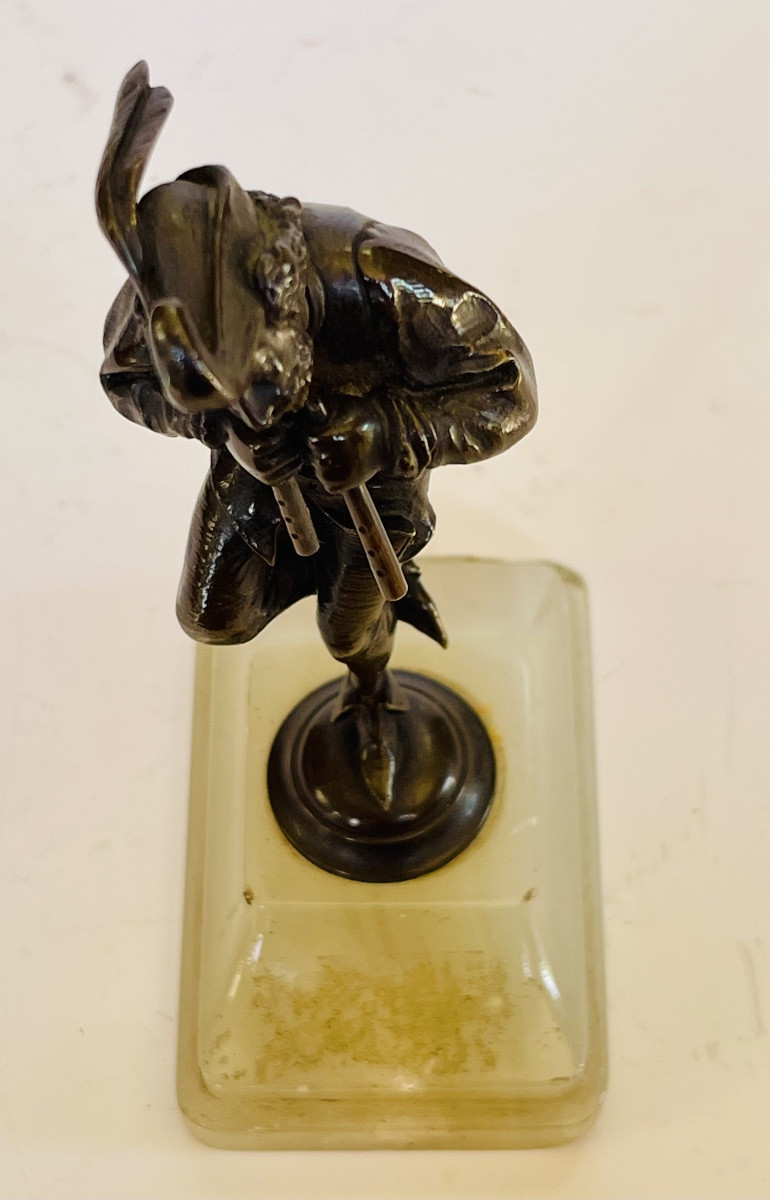 Ménestrel flûtiste en bronze -photo-1
